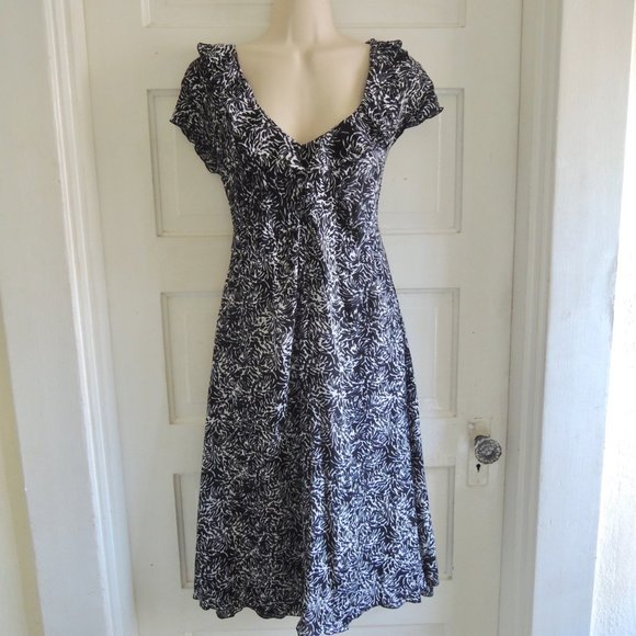 Nomadic Traders Black & White Ruffle Neck Dress M - Picture 1 of 10